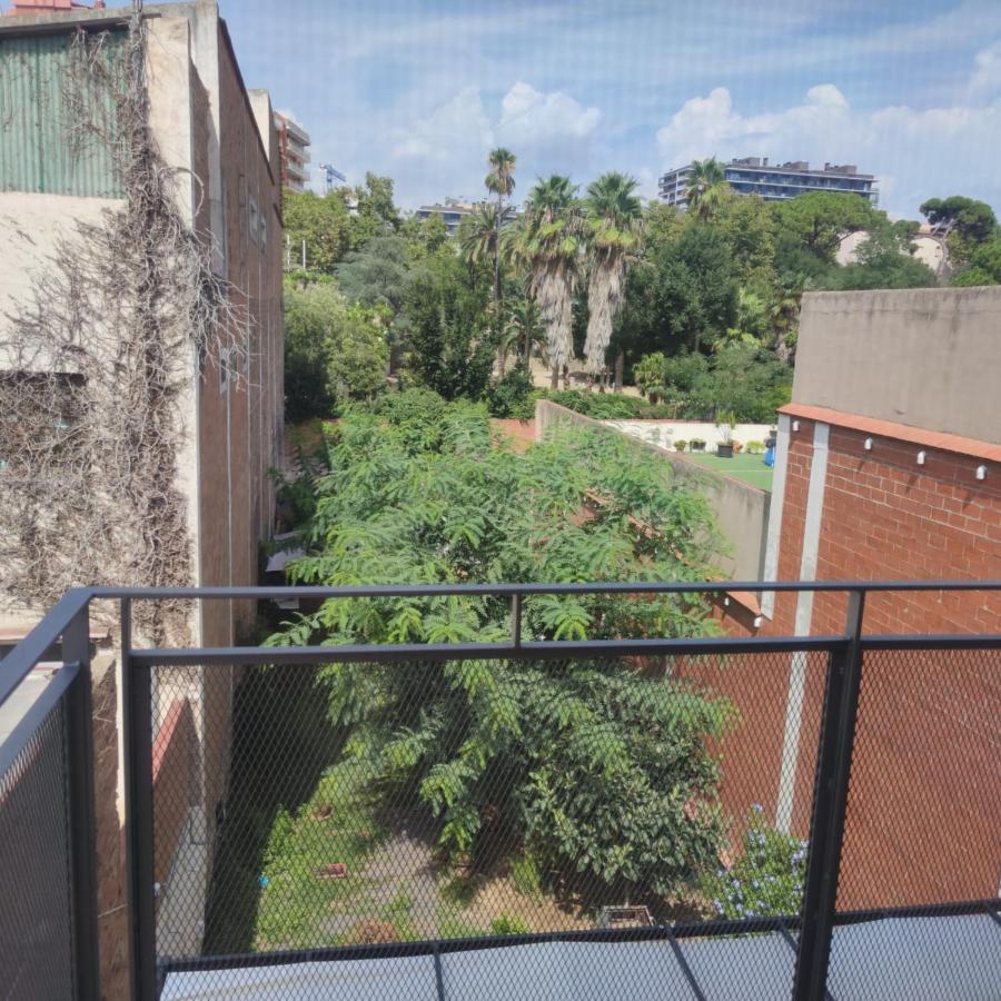 Apartment Close To The Beach With Free Parking Badalona Zewnętrze zdjęcie