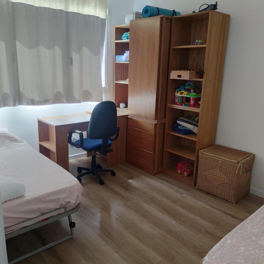 Apartment Close To The Beach With Free Parking Badalona Zewnętrze zdjęcie